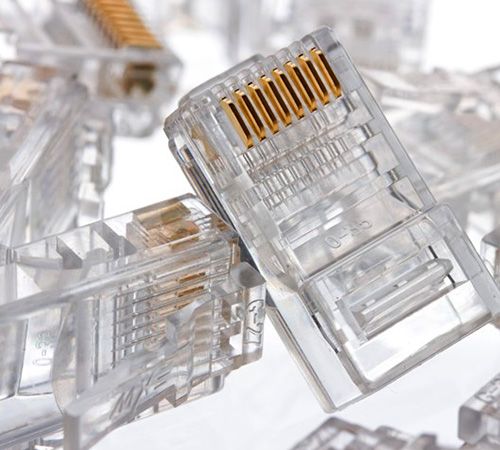 用于网络布线的 RJ45 8P8C 连接器